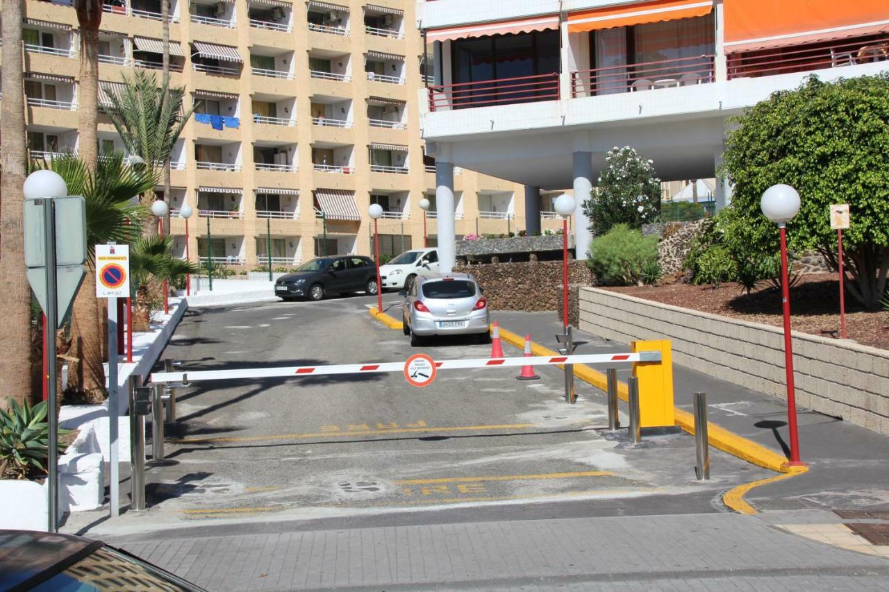 Holiday In Tenerife Playa de las Américas Exterior foto